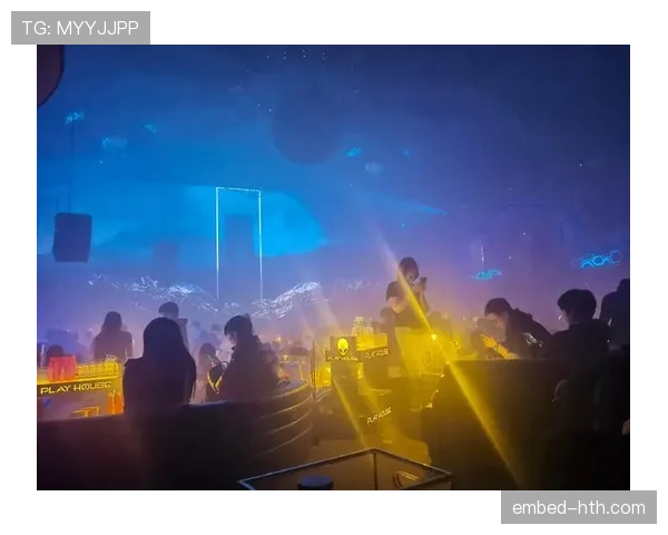 李梦训练完直接拎爱马仕去夜店，这姐的日常比偶像剧还敢拍